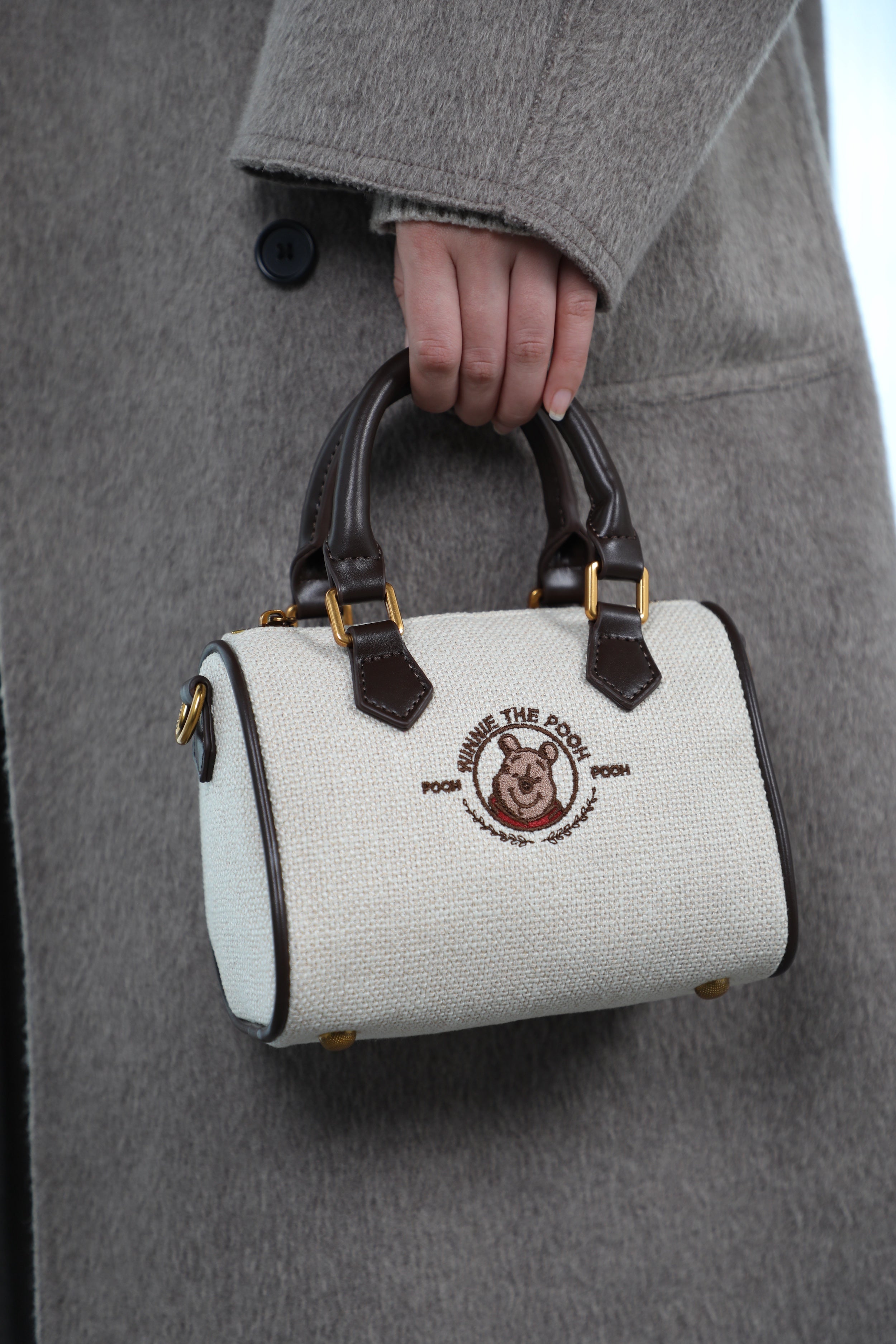 ハンドバッグ　ショルダーバッグ　2way　プーさん　DHF23880-C2