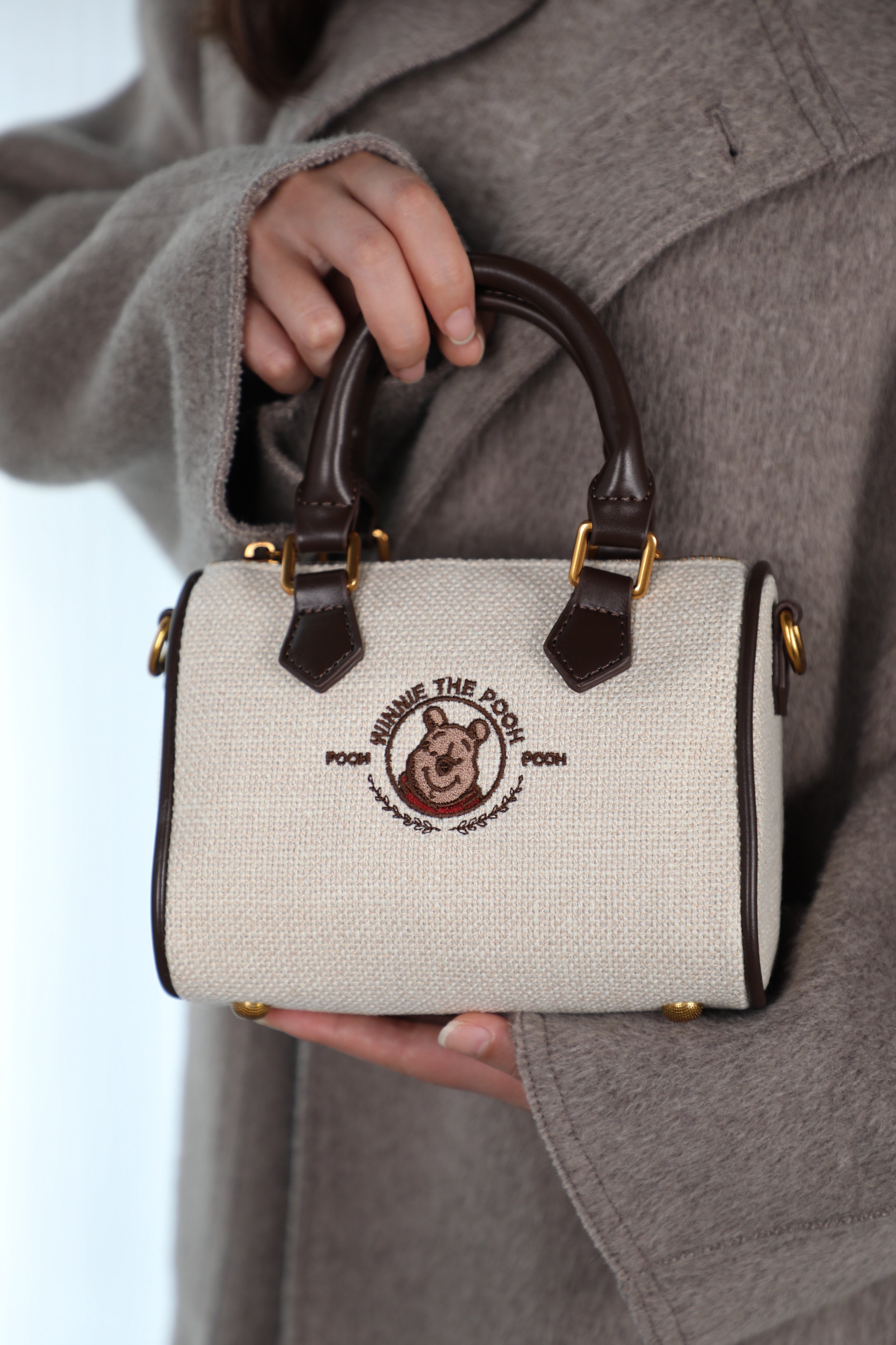 ハンドバッグ　ショルダーバッグ　2way　プーさん　DHF23880-C2