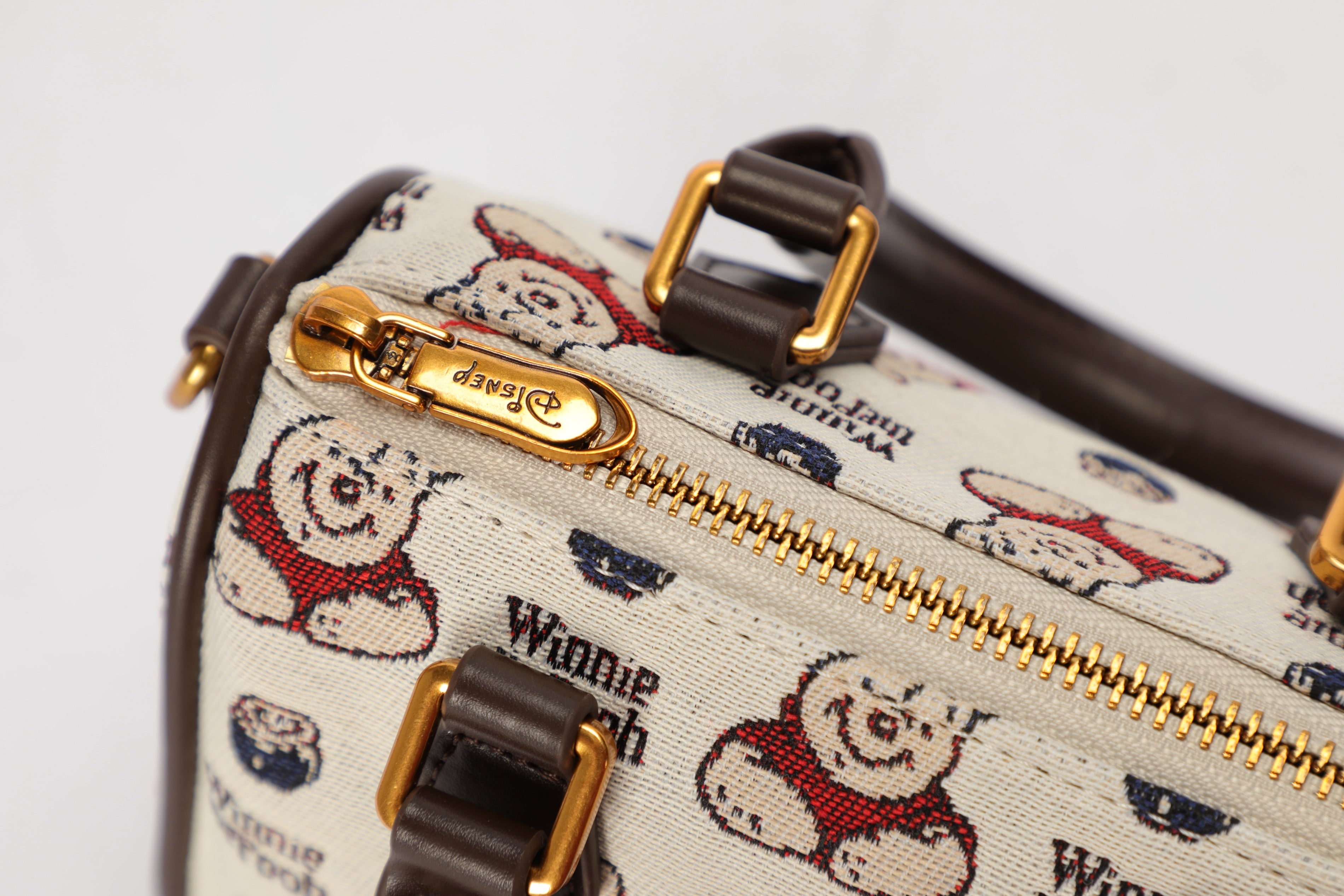 ハンドバッグ　ショルダーバッグ　2way　プーさん　DHF23880-C