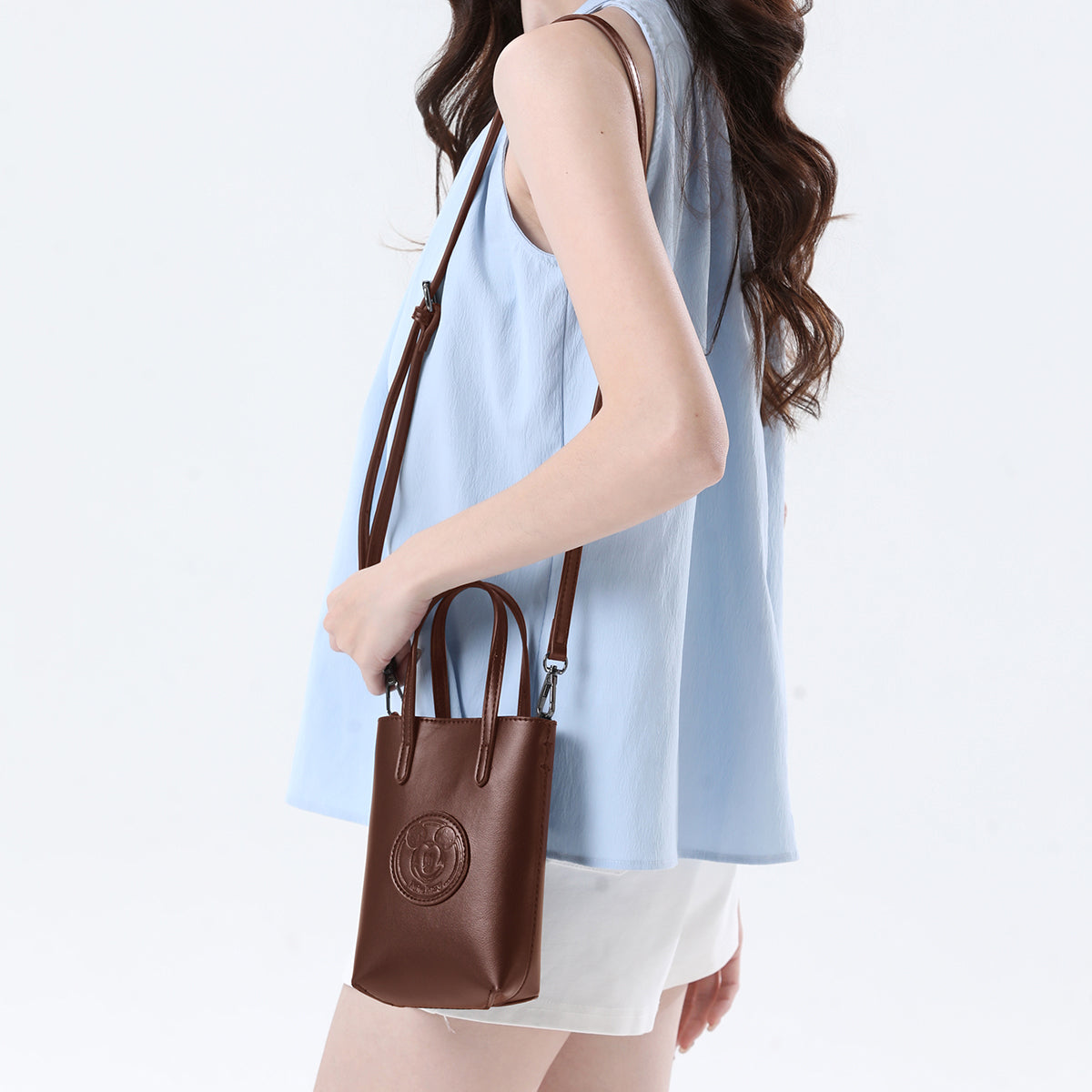 スマホショルダー　選べる2カラー　ミッキー　DHF41327-A